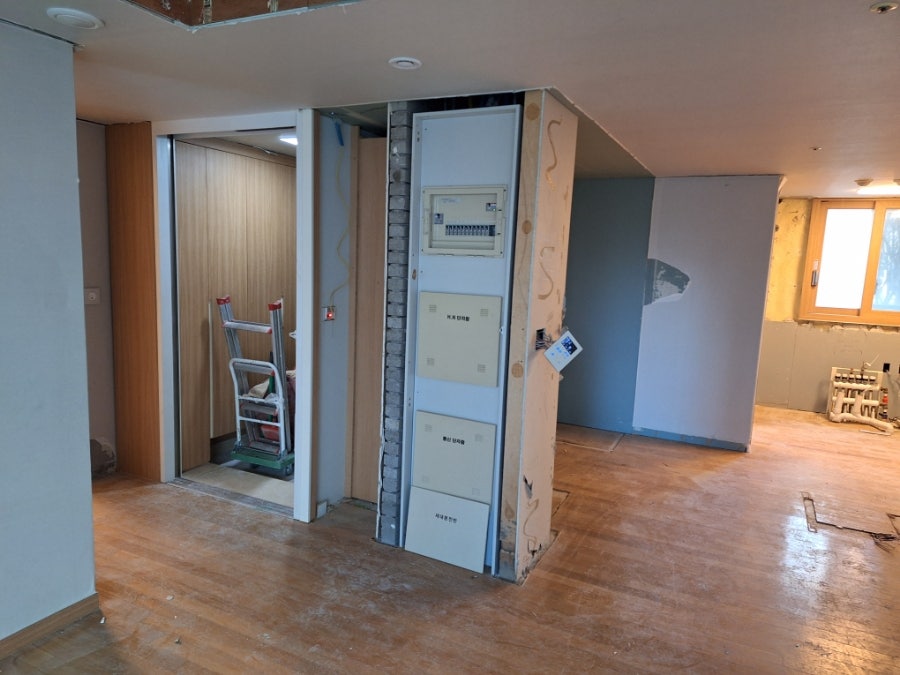 /user/t/tdesignhouse/editor/2504/797286456b12697f4f741098bdc99860_1744611750_3963.jpg 이미지크게보기