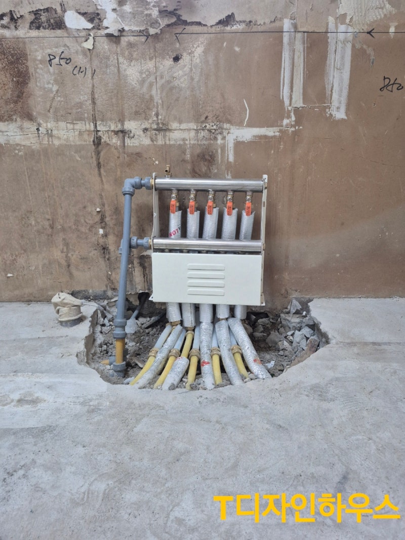 /user/t/tdesignhouse/editor/2511/4629870f7cc9a6cbda51dd601e7df51f_1762246214_4806.jpg 이미지크게보기