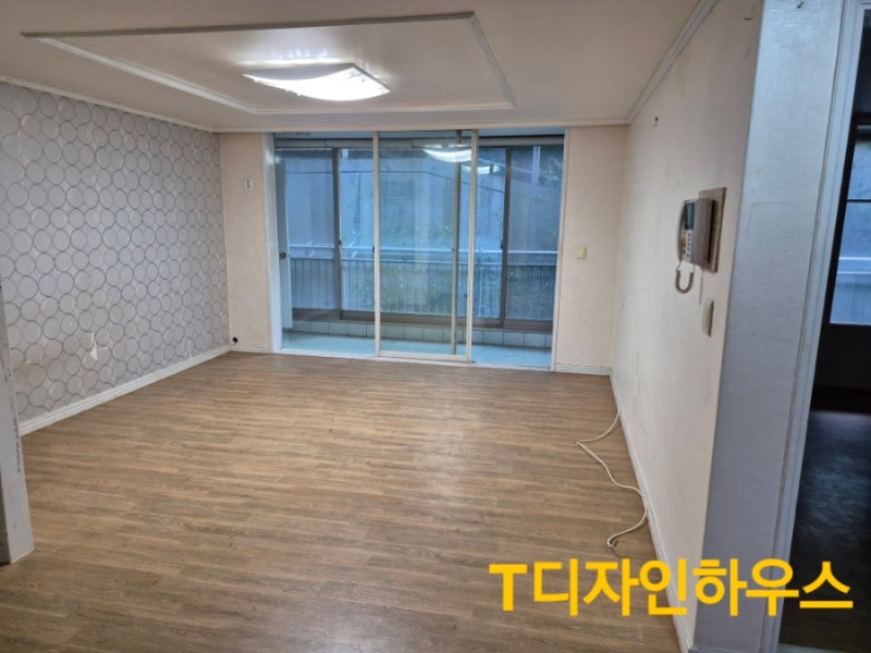 /user/t/tdesignhouse/editor/2511/4629870f7cc9a6cbda51dd601e7df51f_1762246303_6178.jpg 이미지크게보기