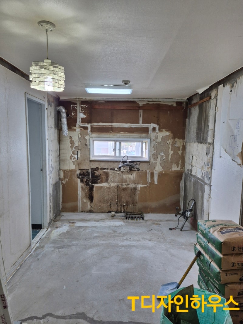 /user/t/tdesignhouse/editor/2511/4629870f7cc9a6cbda51dd601e7df51f_1762246303_7027.jpg 이미지크게보기